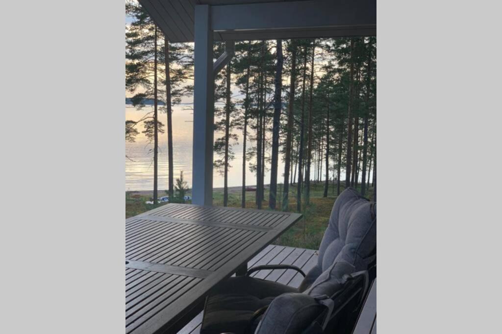 Elegant Villa On The Shore Of Lake Saimaa ลาเปเอรันตา ภายนอก รูปภาพ